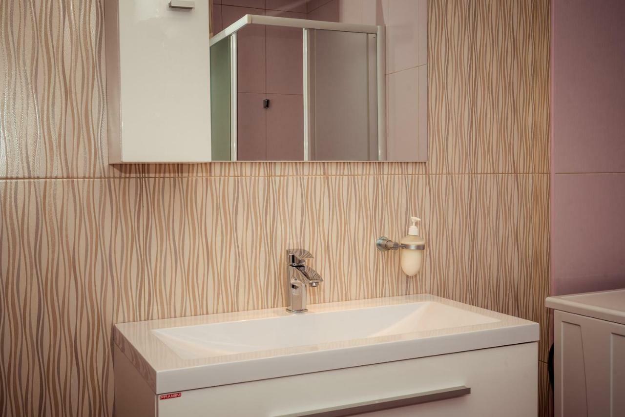 Apartmani Gelo Klek Exteriör bild